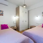 Сasa de vacaciones In With Sauna Zlobin