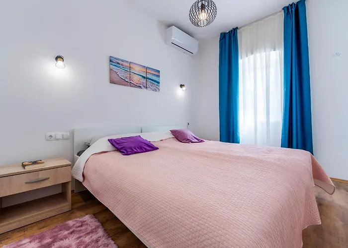 Casa vacanze Lovely In With Sauna