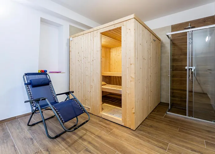 Casa vacanze Lovely In With Sauna