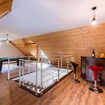 Σπίτι διακοπών In With Sauna