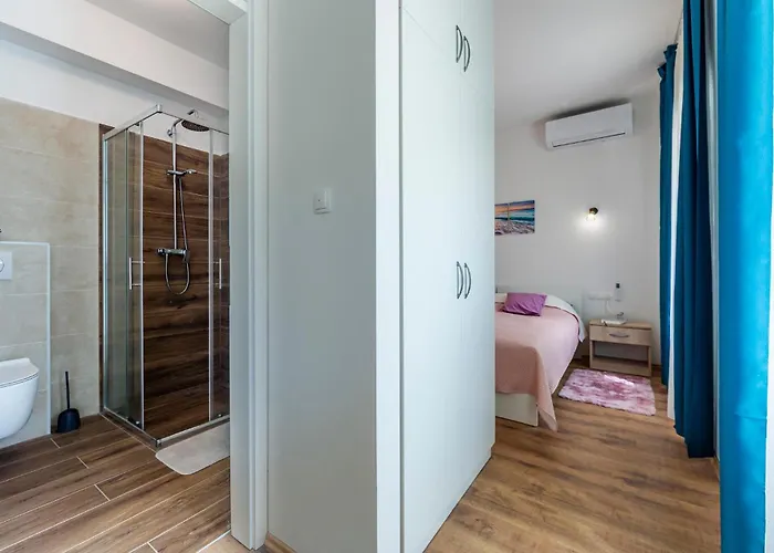 Lovely In With Sauna * Zlobin